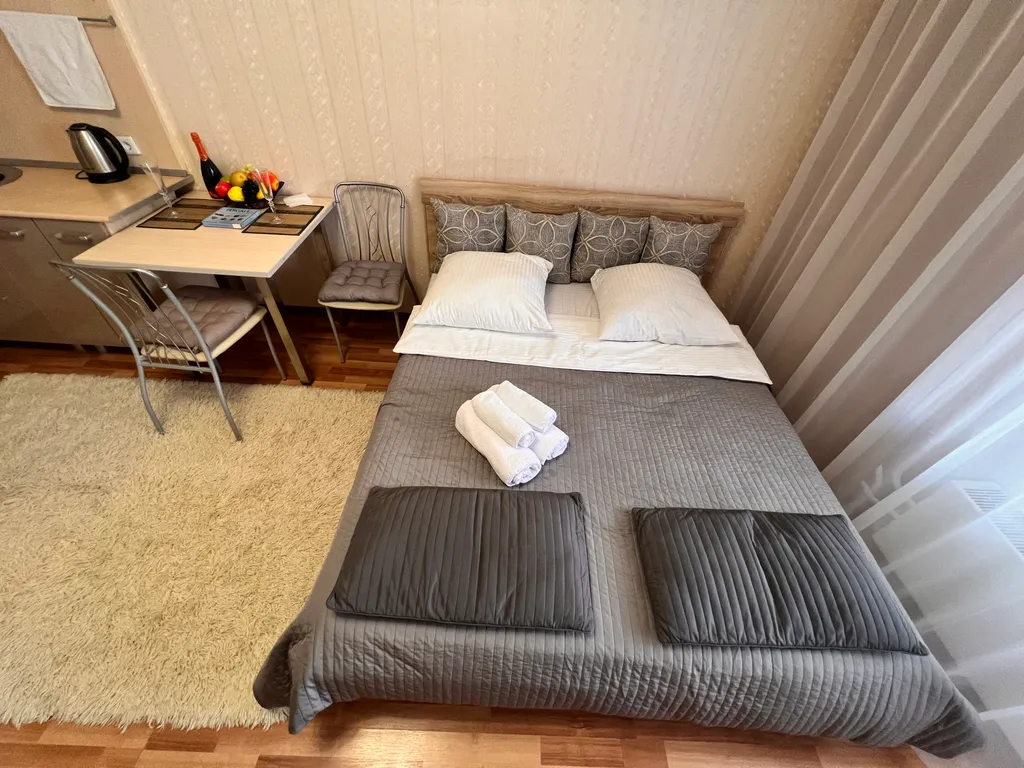 Квартира Уютная, студия, центр города, тц вояж, парковка, кафе, аквапарк — Тюмень