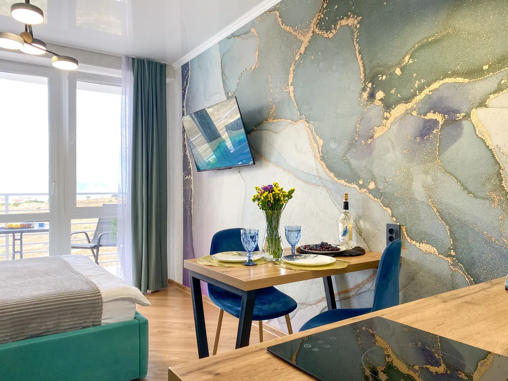 Квартира Стильные апартаменты студия с видом на горы и море — Севастополь