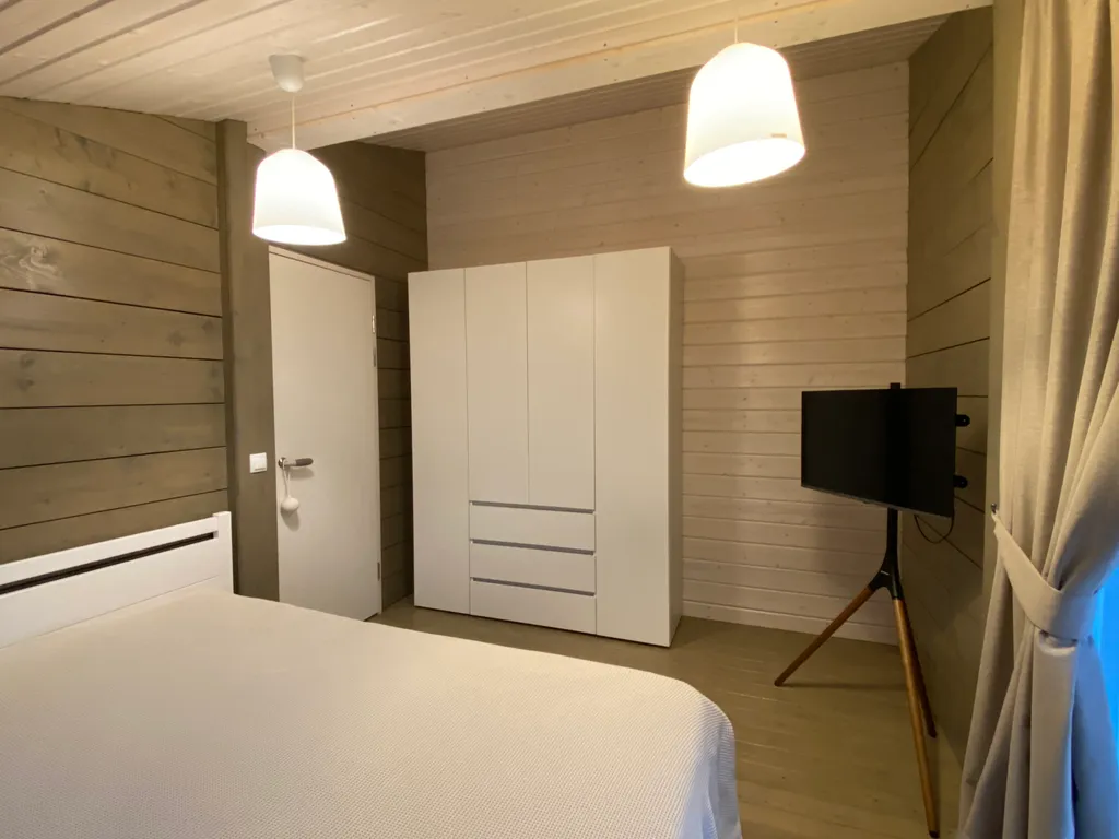 Дом с видом на лес