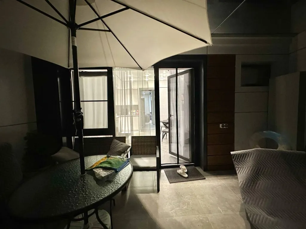 Двухкомнатные апартаменты с прямым видом на море и роскошной террасой