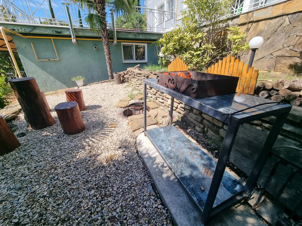 Вилла с открытым бассейном и видом на море