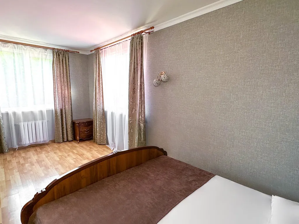 Квартира 3-комнатная Квартира — Адлер