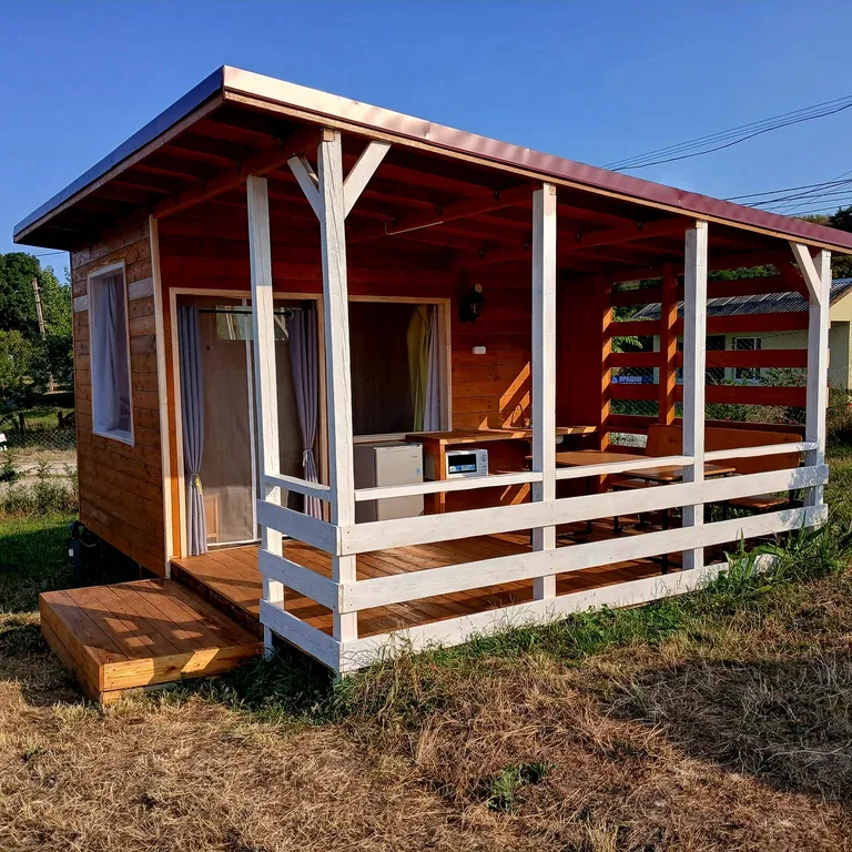 Глэмп-домик с видом на мооре