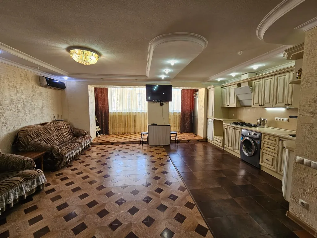 Квартира 3-комнатная Квартира — Владикавказ