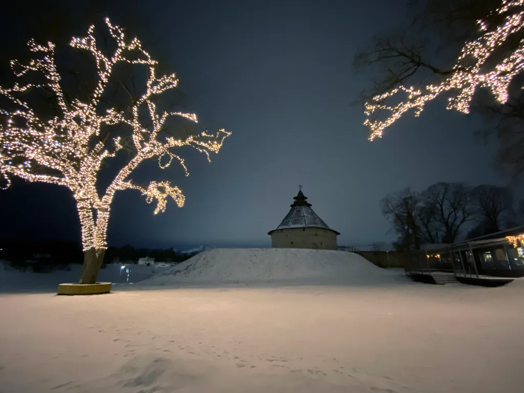 Апартамент у Покровской башни Кремля