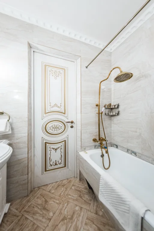 Пентхаус с бассейном и видом на море