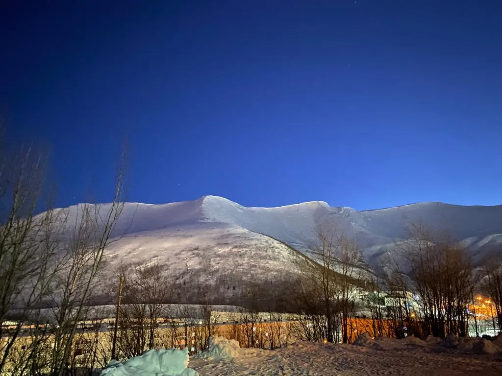 Лофт у северного склона "Горы"