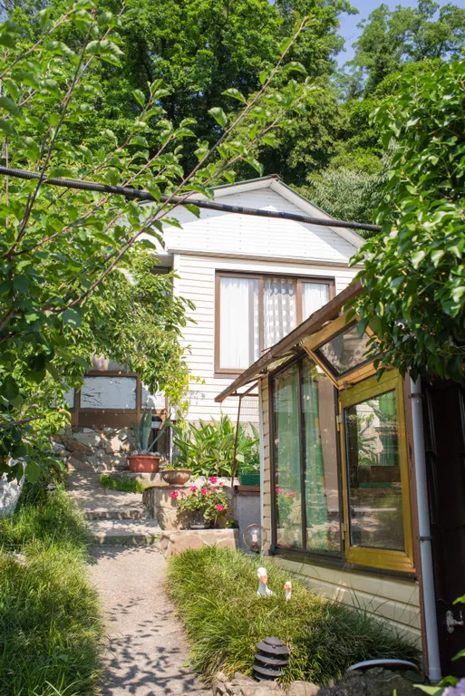 Коттедж Уютный домик в красивом саду — аренда посуточно в Туапсе