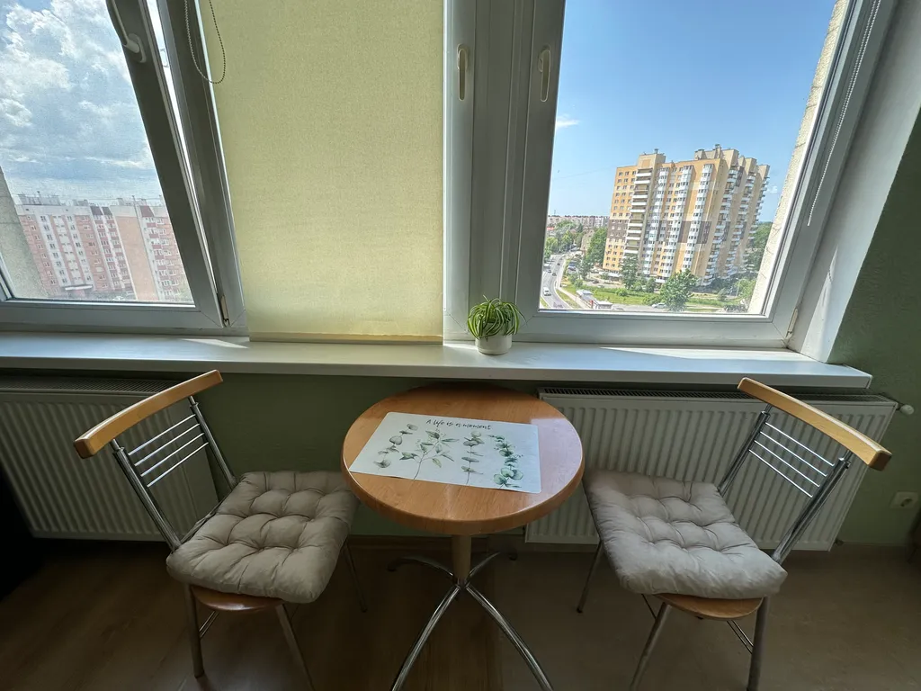 Квартира Квартира Студия с видом на Летнее озеро и с просторной отапливаемой лоджией — Калининград