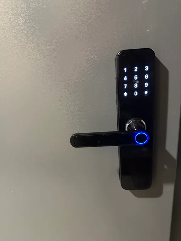 Студия в центре с видом на колесо обозрения