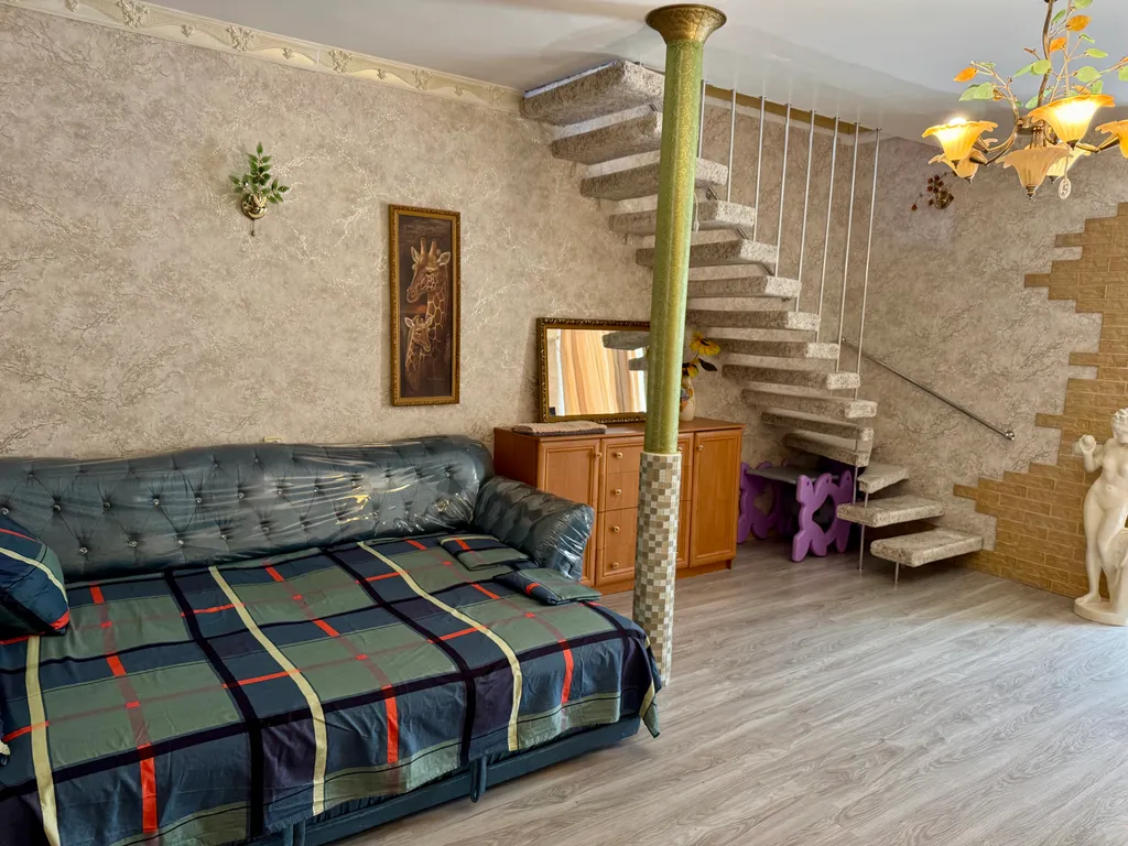 Коттедж 4-комнатный Дом — Евпатория