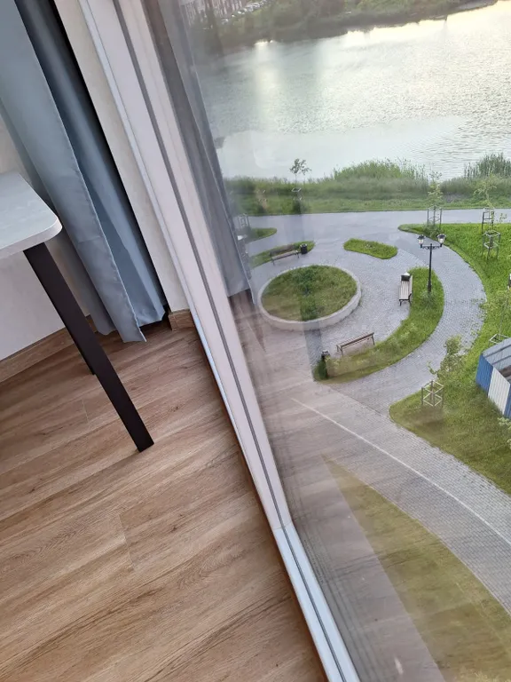 Уютная квартира с видом на озеро.