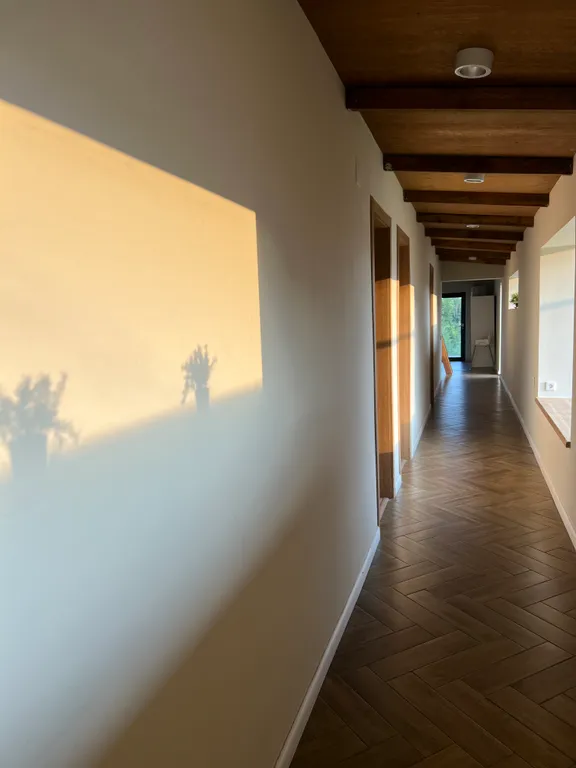 Дом с видом на озеро около горнолыжного комплекса