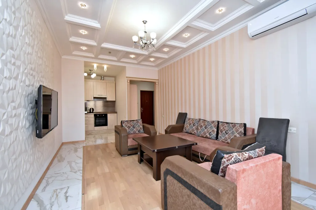 Apartment on Pavstos