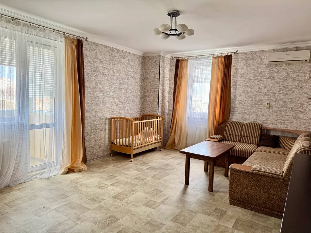 Крупногабаритная 3-комнатная квартира