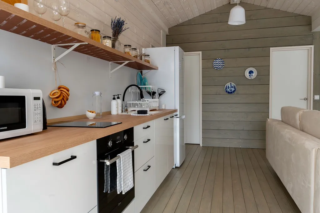 Дом под соснами