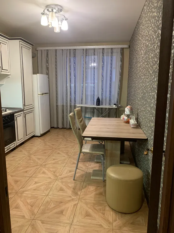 Уютная, просторная двухкомнатная квартира в тихом районе