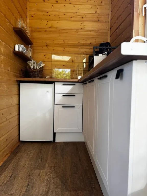 Дом для двоих с ванной и джакузи