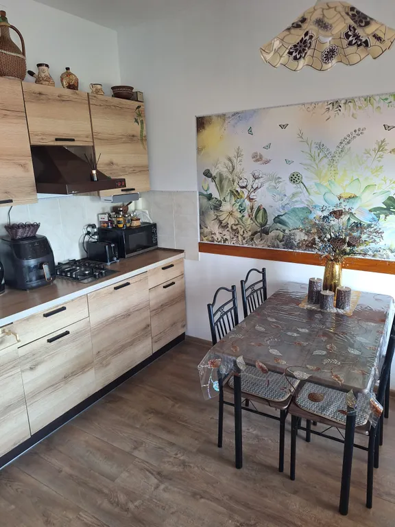 Уютная студия в центре города с видом на море