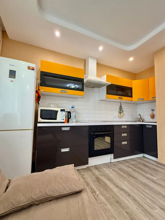 Лучшие апартаменты в районе.
Пешком от платформы Фабричная.