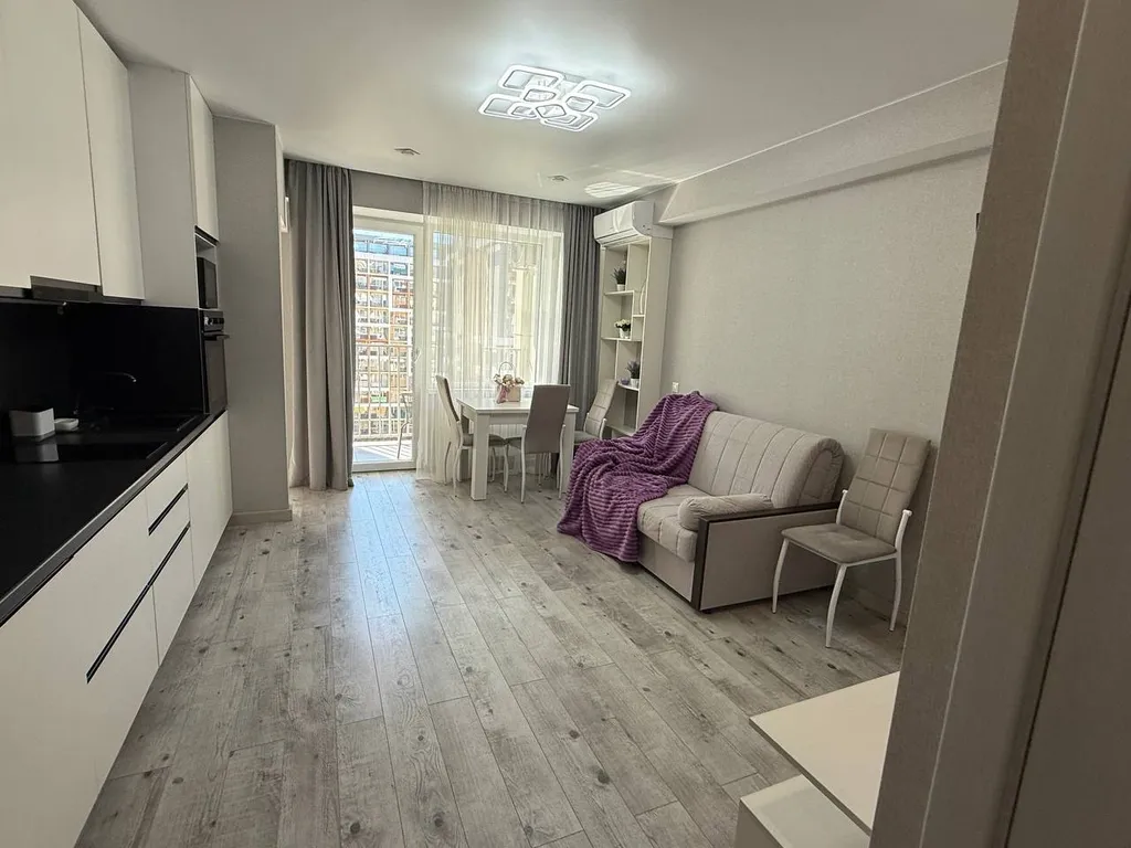 Стильная евродвушка, вид на горы, балкон