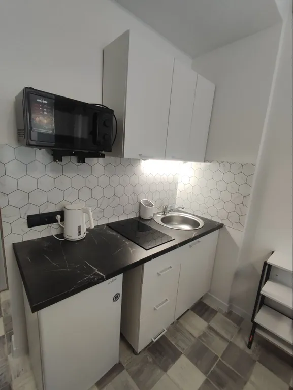 ЖД вокзал, студия