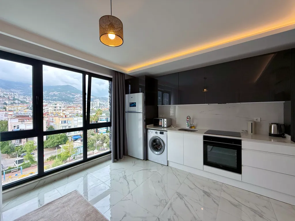 Уютная квартира с видом на горы, пляж Клеопатра