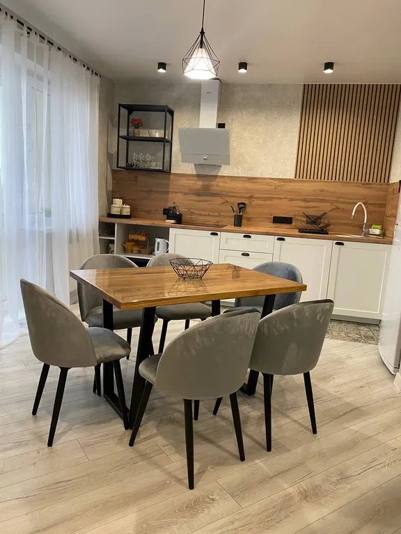 4-комнатная Квартира