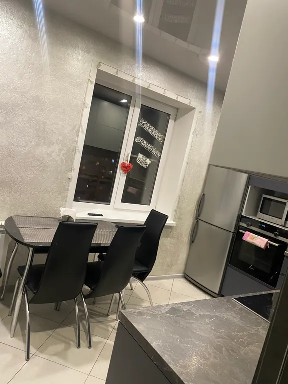 Дизайнерская 2к квартира с джакузи, камином и звездным небом в центре