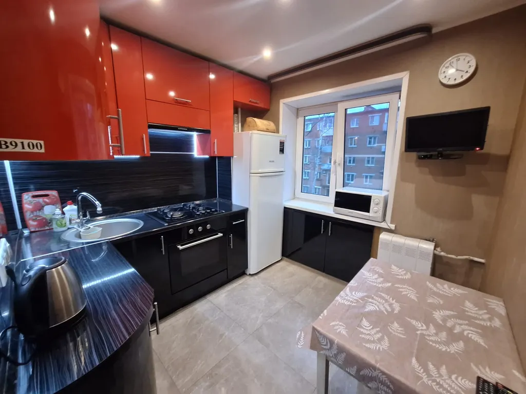 Уютная квартира в центре рядом с ЖД станцией — аренда посуточно в Солнечногорск