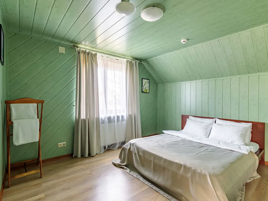 Дом с бассейнами и банкетным залом на Дмитровском шоссе