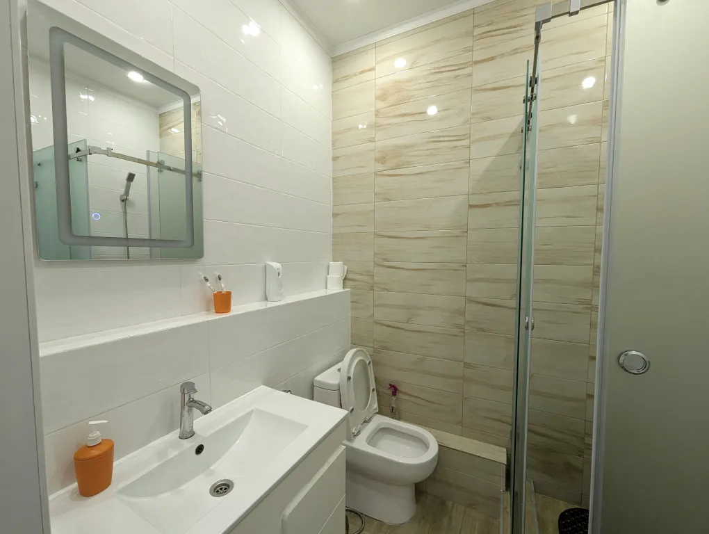 Уютная светлая квартира в центре Алматы со всеми удобствами