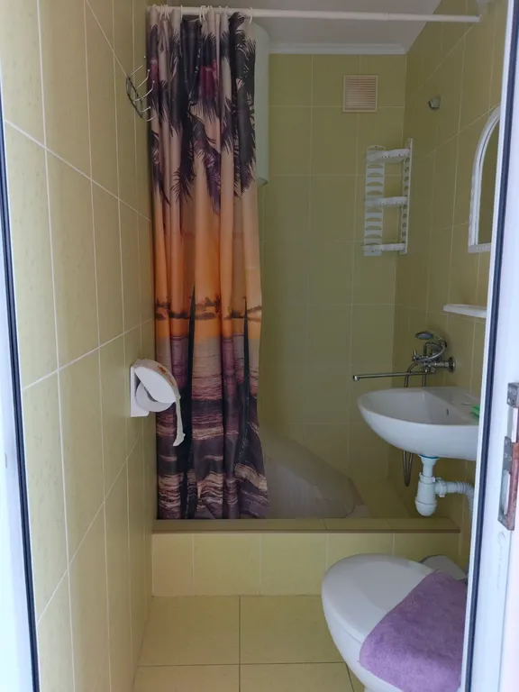 Отдельная комната-домик с выходом на террасу с видом на море