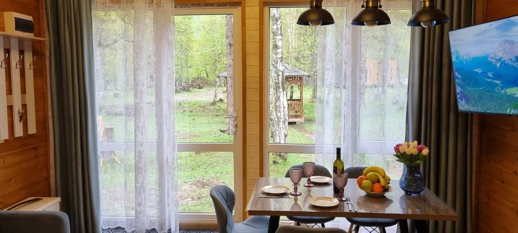 Коттедж Домик на Софийской поляне рядом с лесом и речкой — Архыз