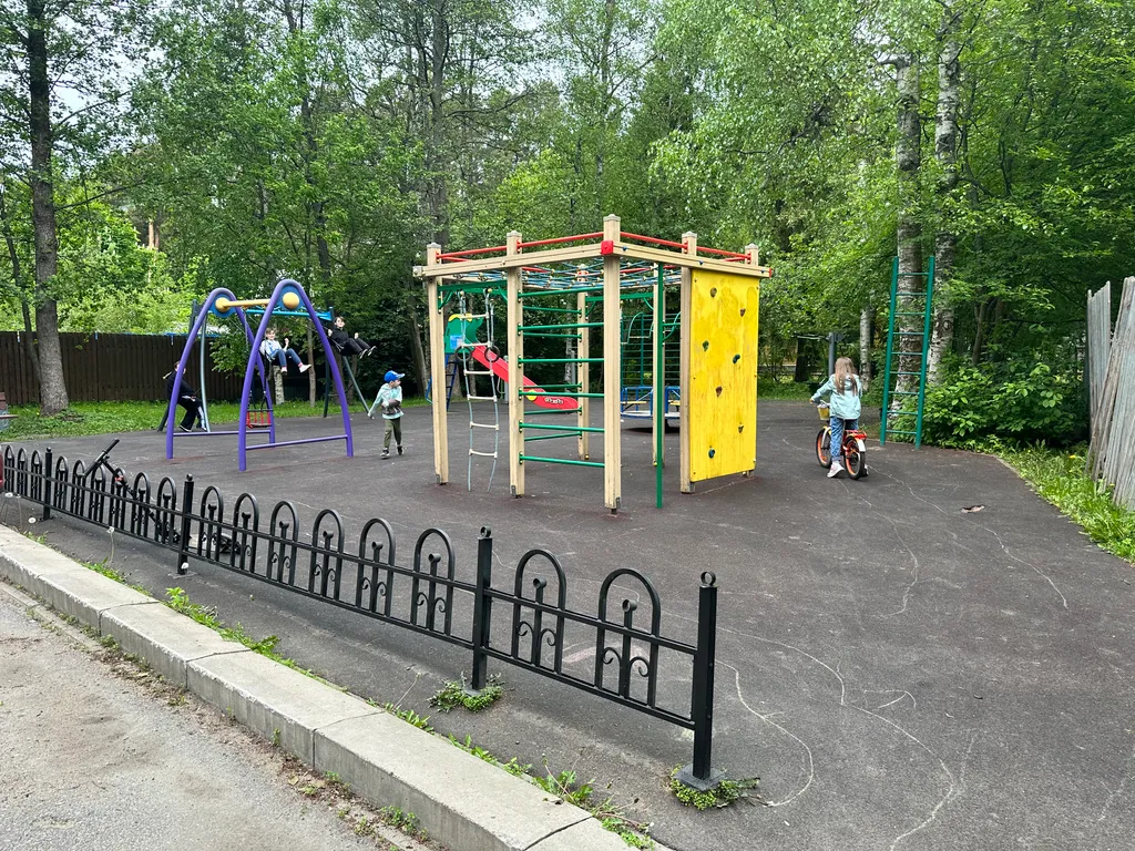 Тихое место недалеко от залива