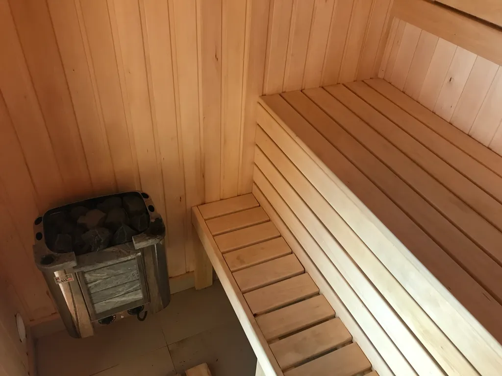 SPA-дом в Ялте. Бассейн круглый год, сауна, 10 соток рая+треккинг.