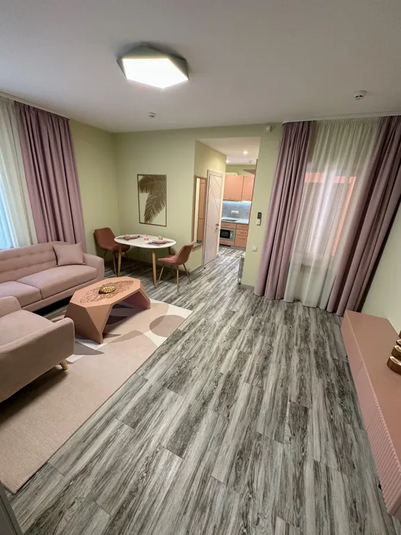 Двухкомнатный Апартамент класса ДеЛюкс с отдельной спальней и кухней