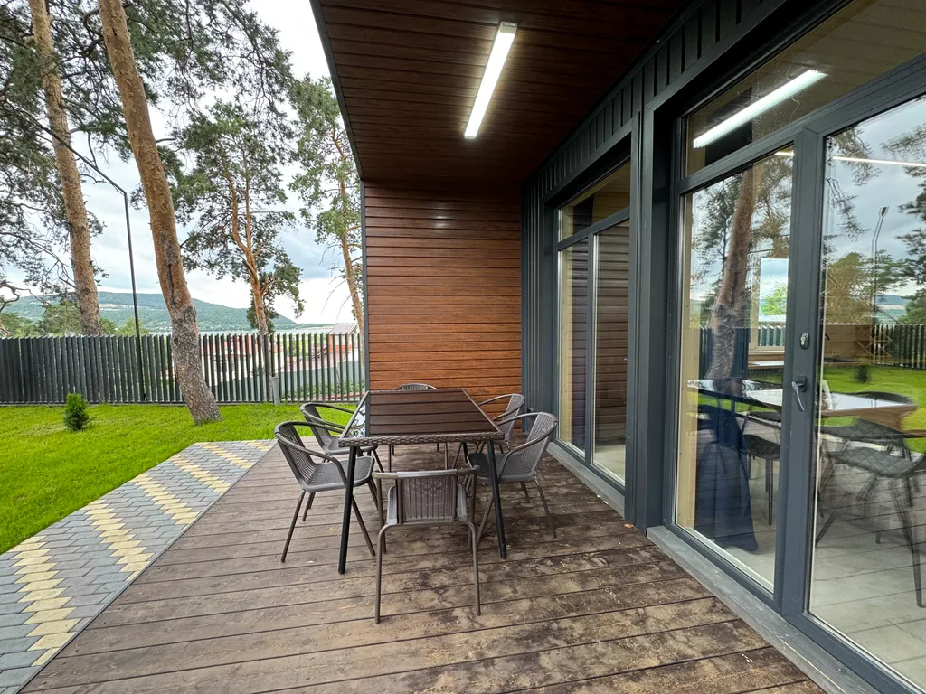 Барнхаус NaHolme с видом на горы и реку