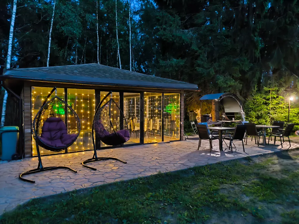 Удивительный дом в лесу