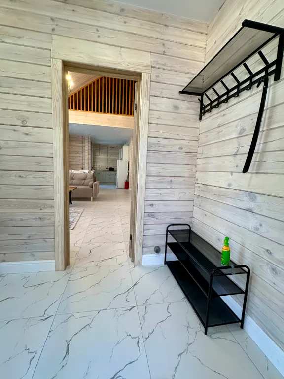 Уютный дом в сосновом лесу