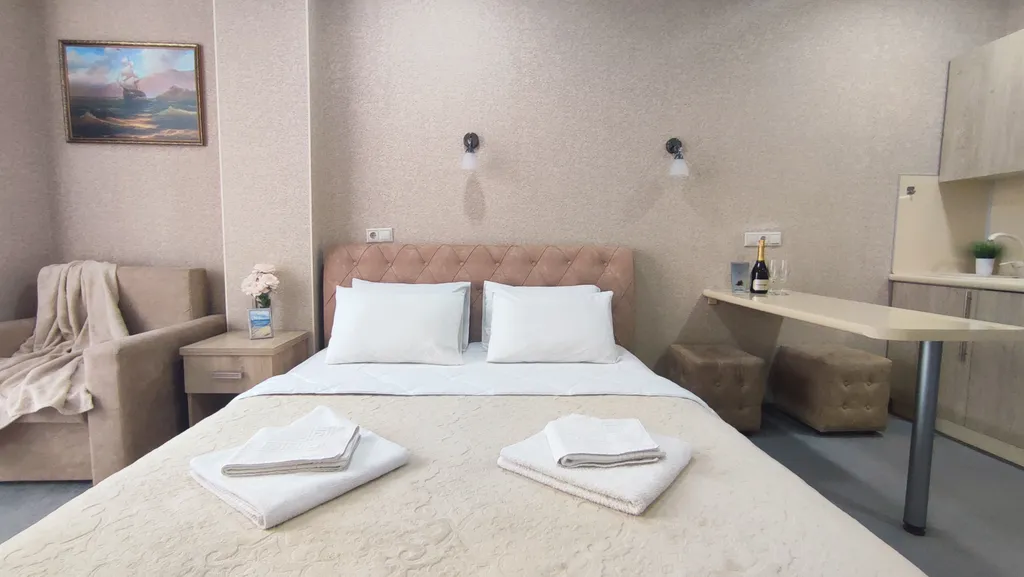 Квартира Апартаменты рядом с морем с видом на бассейн — Анапа