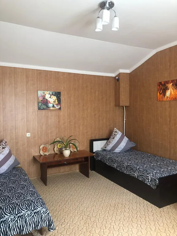 Просторный дом с благоухающим садом у Фаины