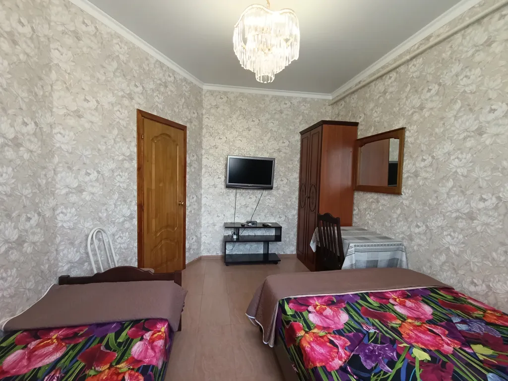 Целый этаж в доме из 4 комнат