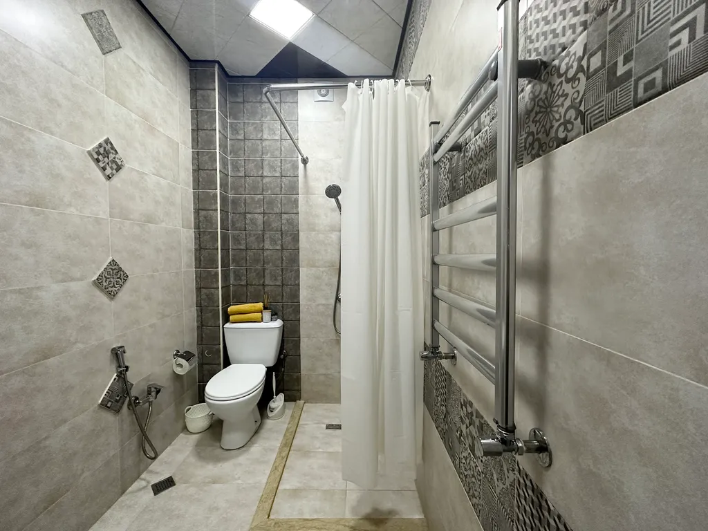 Yellow bouleward аpartment