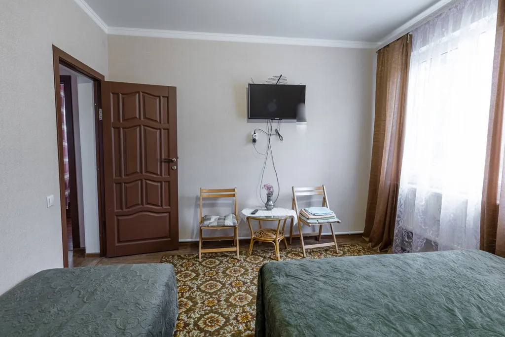 Коттедж Дом с 2 спальнями и уютной беседкой — Пятигорск