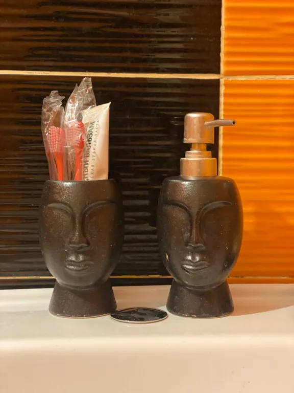 Уютная 1-комнатная квартира с удобным расположением в районе площади Южной