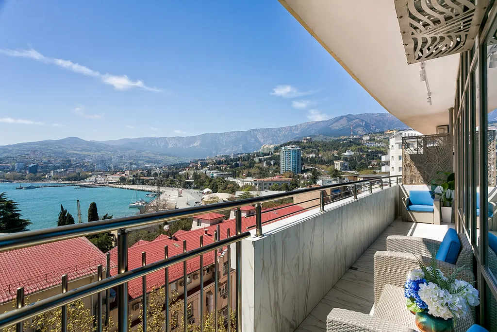 Трехкомнатный апартамент