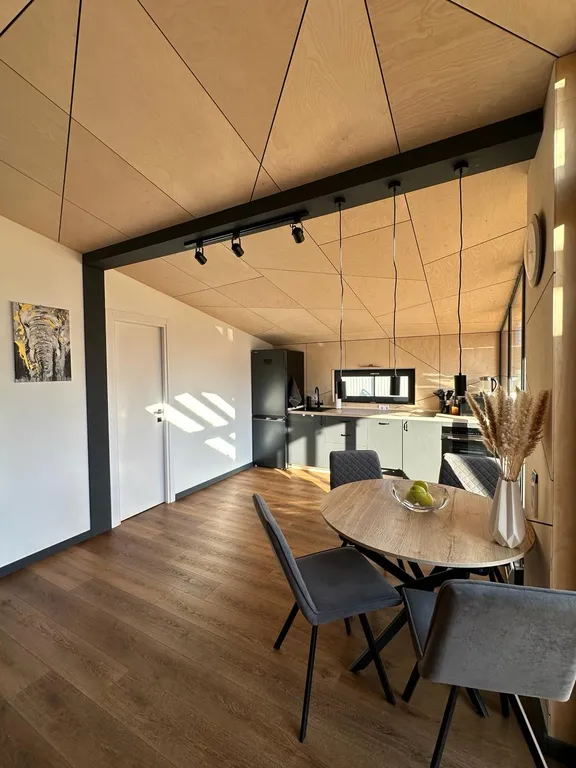 Коттедж Дом с террасой на берегу реки — Логиново