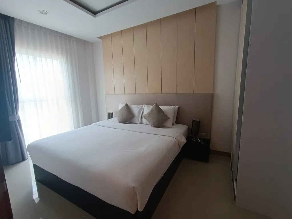 1-к квартира с бассейном у пляжа Карон A4