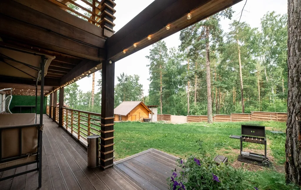 Дом 300m2 — чан, кухня, панорамный вид на лес
